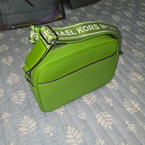 Michael Kors Jet Set Medium Leather Crossbody Bag - Lime Green - Picture 2 of 8